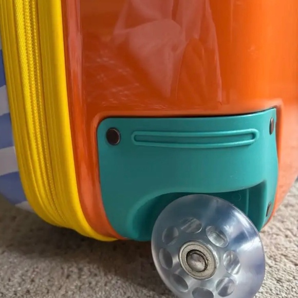 Suitcase for kids - Picture 5 of 5